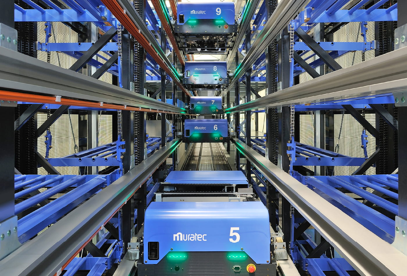 お客様のご要望に合わせたオーダーメイドで、FA業界国内シェアNo1