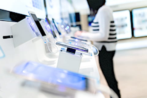 スマートフォンやタブレット端末の販売