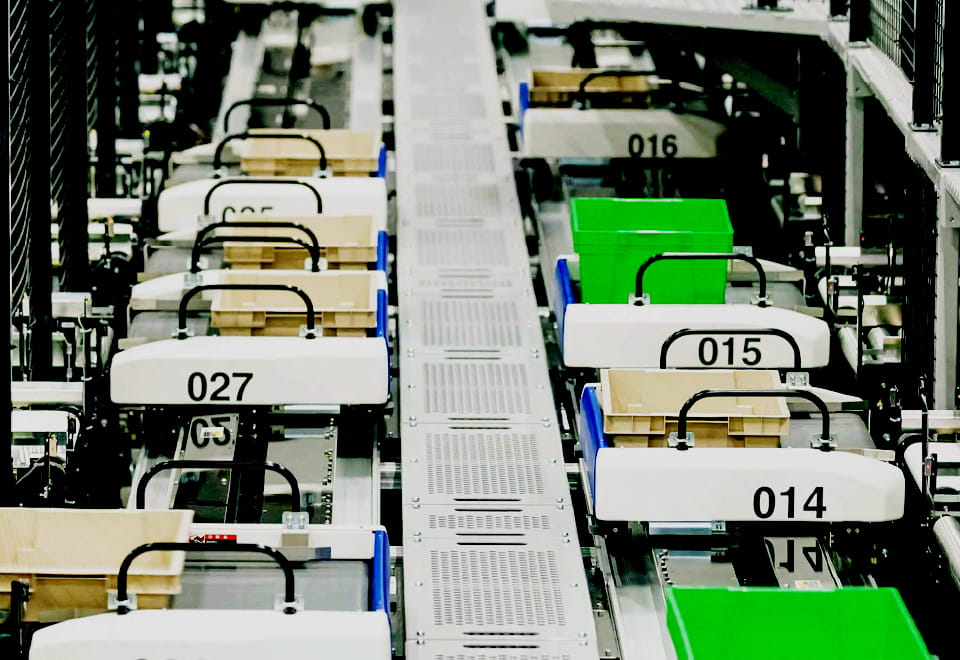 あらゆる産業の担い⼿たちと一緒に意義ある技術⾰新を起こします。